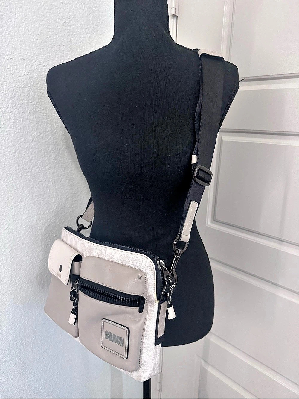 Coach Charter Flap Crossbody 24 in White & Gray - Picture 3 of 8
